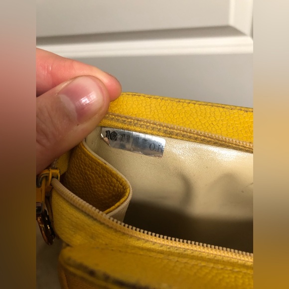 Chanel Yellow Caviar Timeless CC Zip Pouch - Rare - Picture 12 of 16